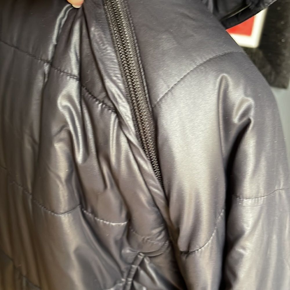 Z Calvin Klein Sport convertible to vest (zip off sleeves) puffer zip jacket - Picture 5 of 8